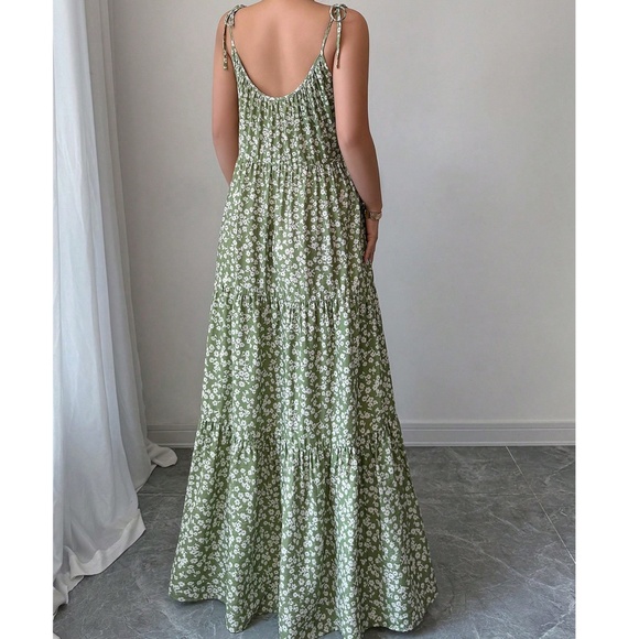 Boho Floral Print High Waisted Ruffle Hem Cami Maxi Dress - Picture 2 of 4